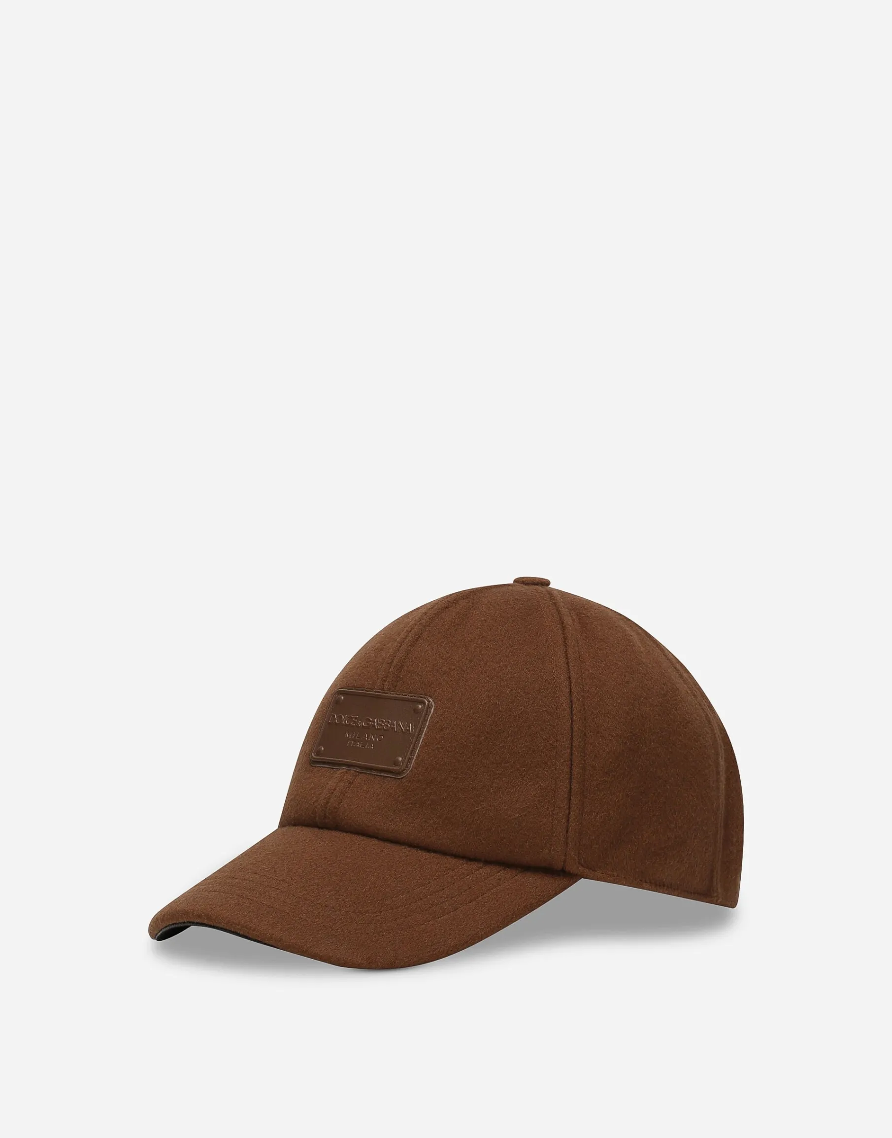 Baseball cap with branded tag