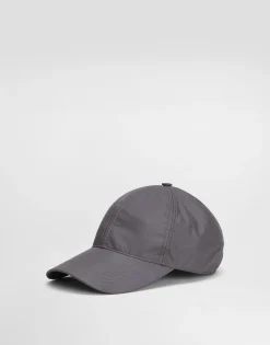 Baseball cap with logo