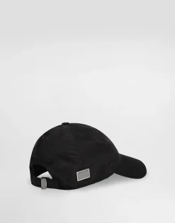 Baseball cap with logo