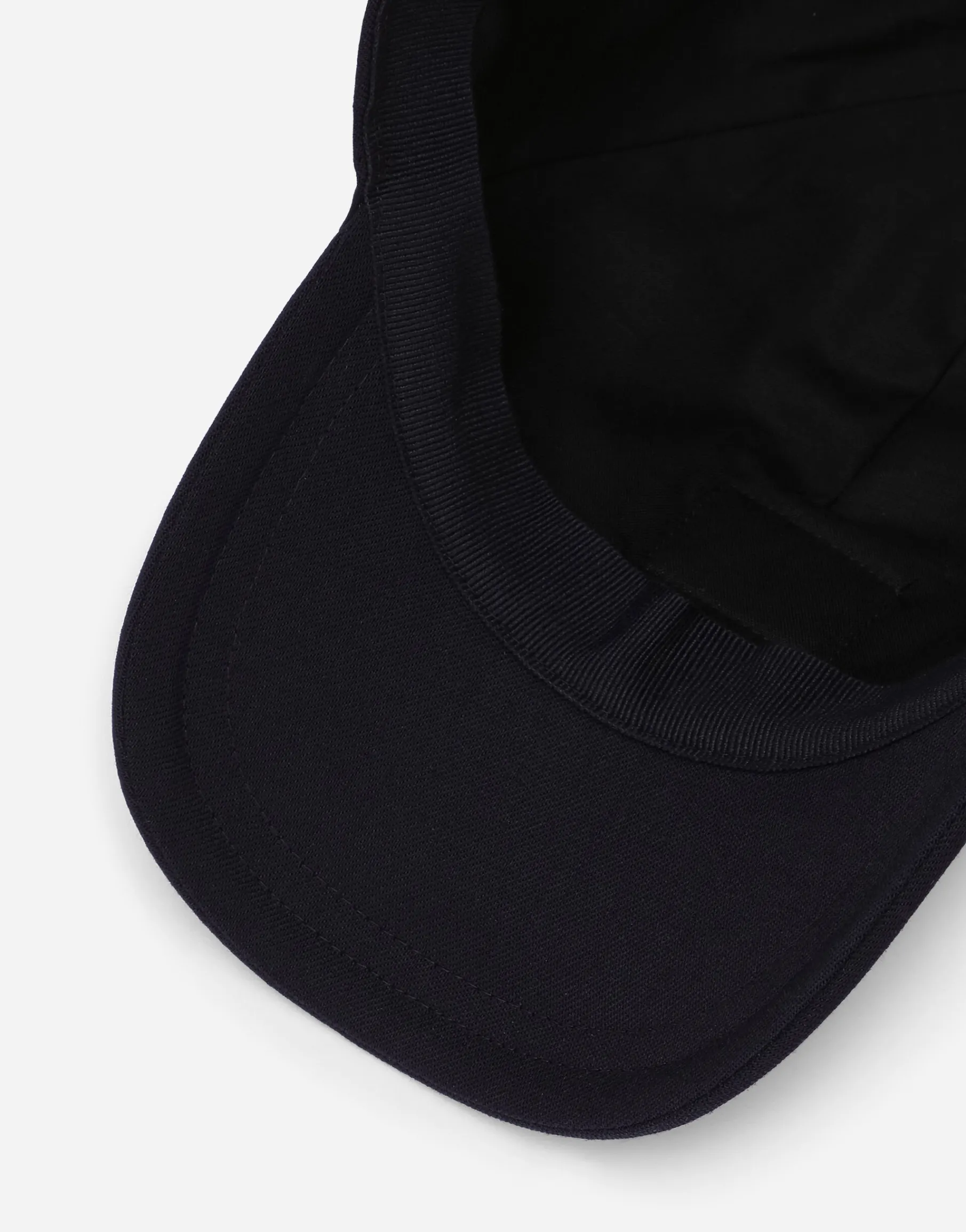 Baseball cap with logo tag