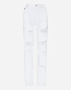 Boyfriend jeans with rips