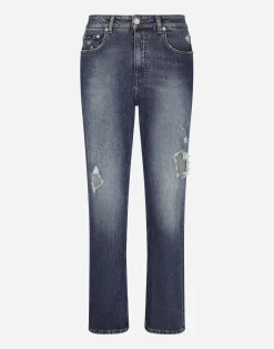 Boyfriend jeans with rips