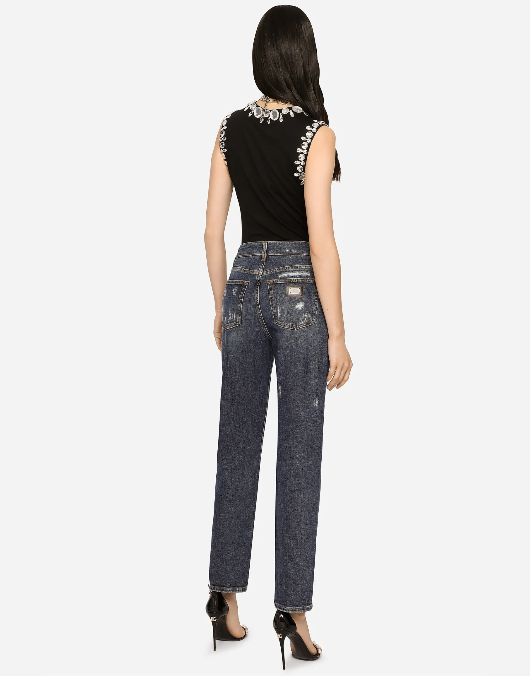 Boyfriend jeans with rips