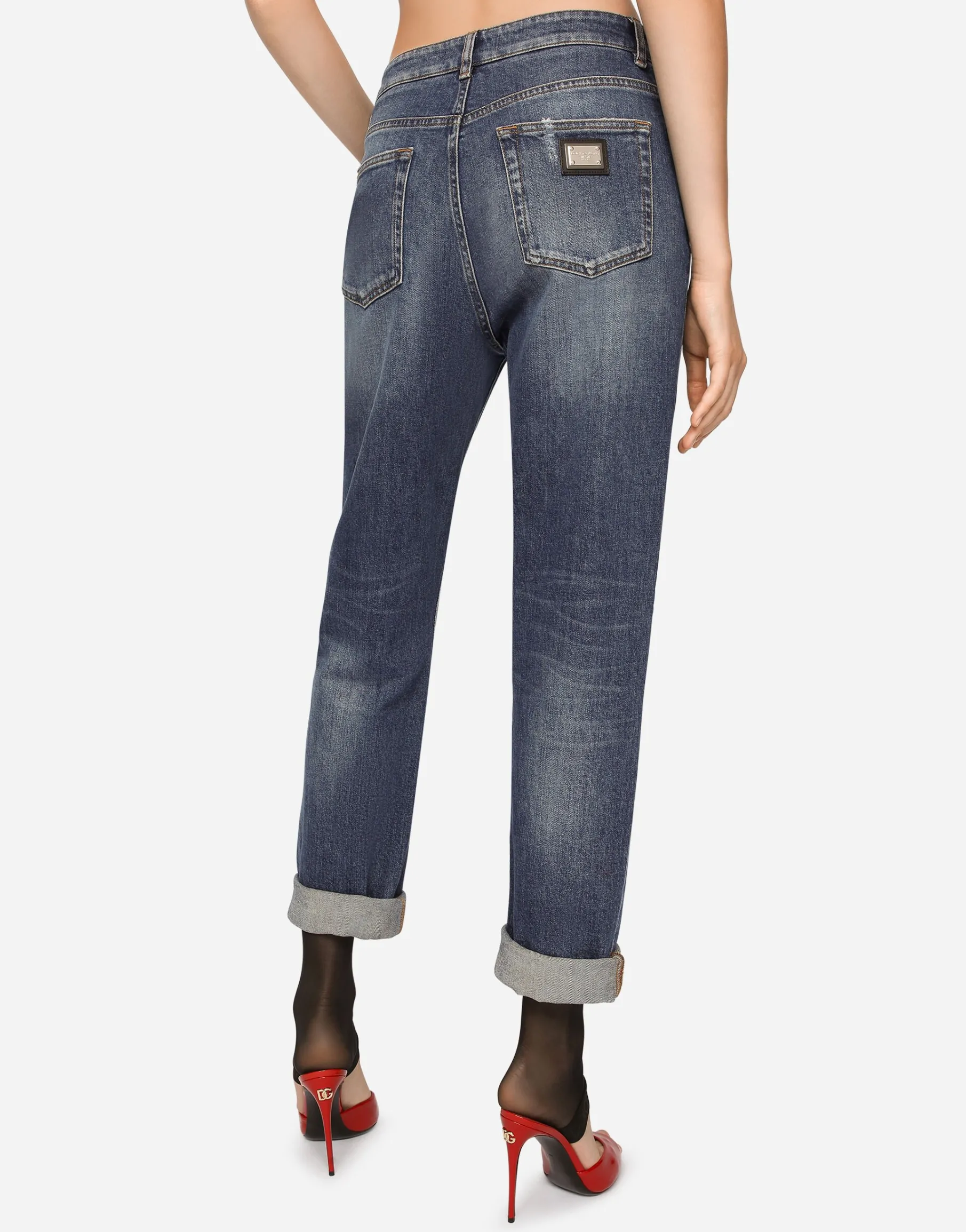 Boyfriend jeans with rips