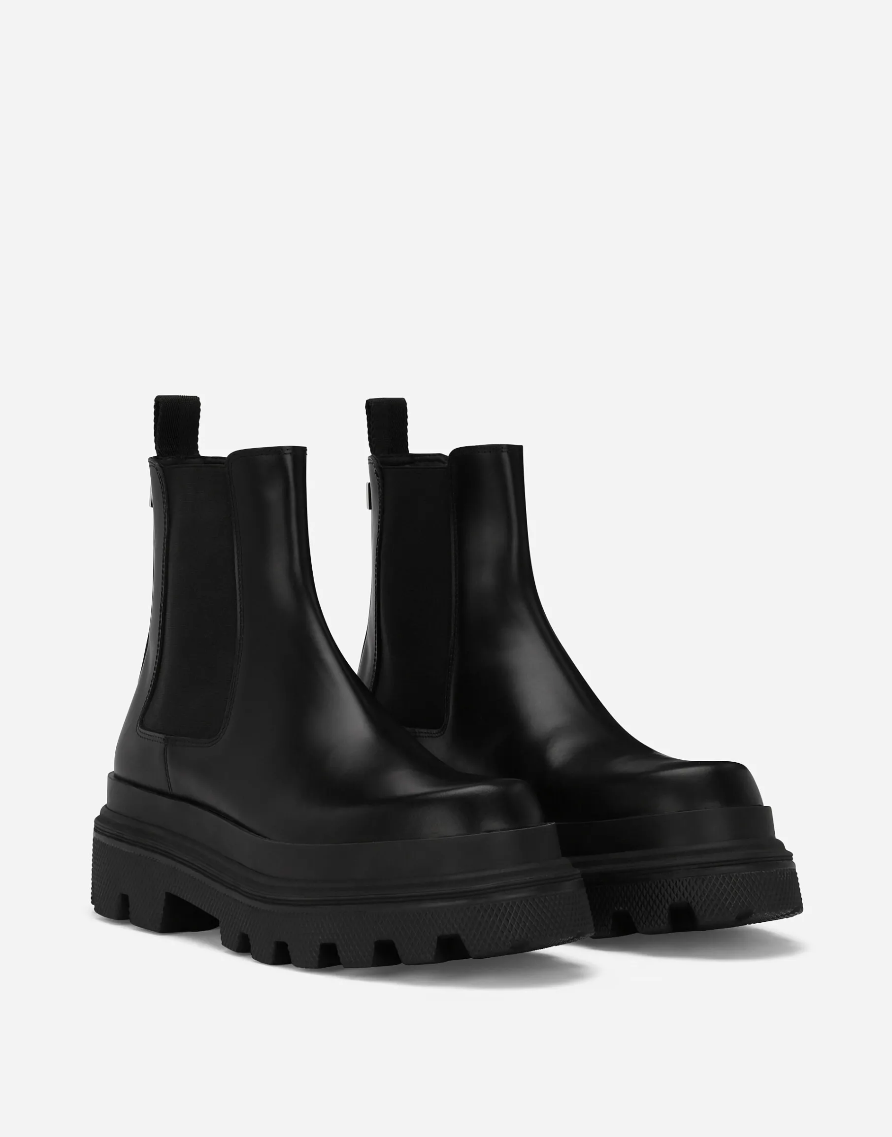 Brushed calfskin Chelsea boots
