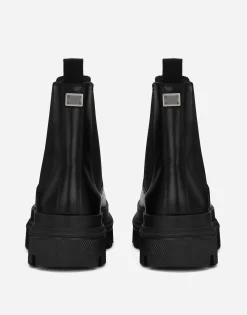 Brushed calfskin Chelsea boots