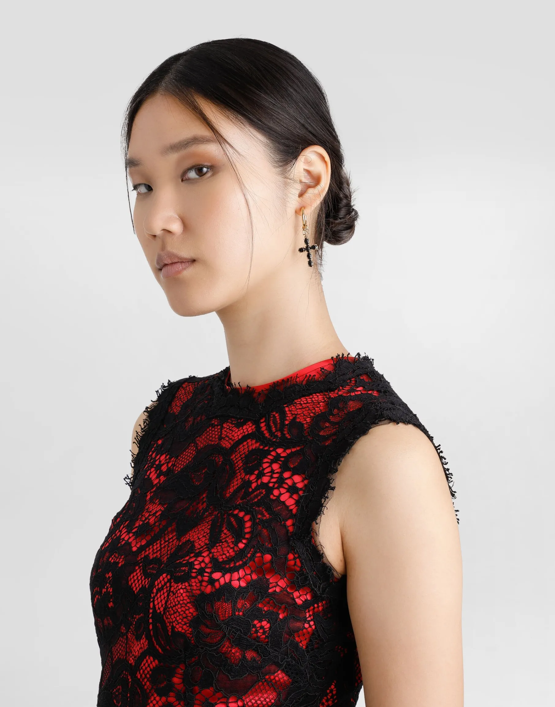 Calf-length floral lace sheath dress with contrasting lining