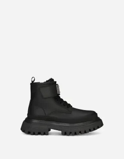 Calfskin ankle boots