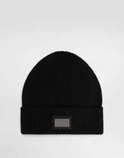 Cashmere and wool hat with branded tag