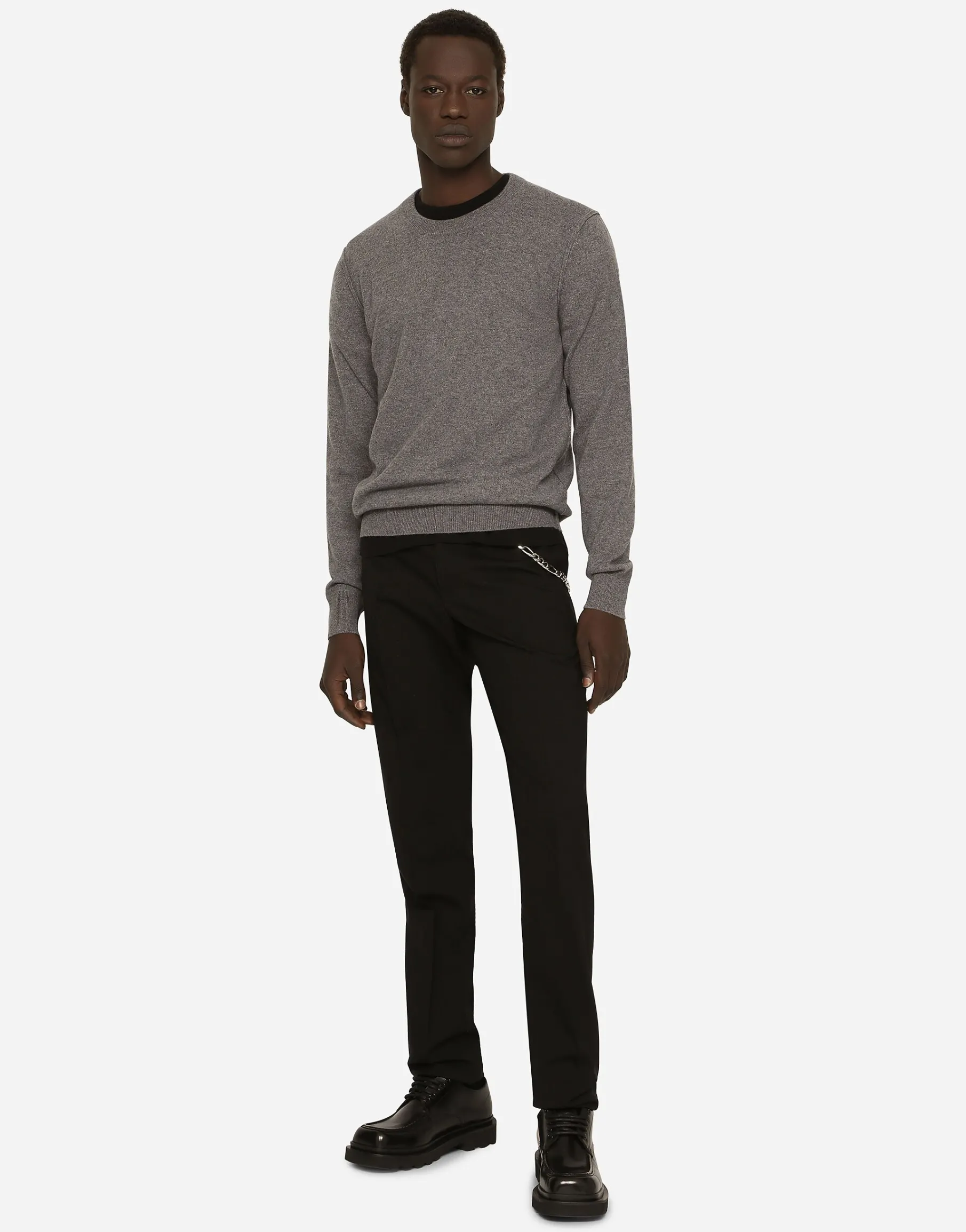 Cashmere round-neck sweater