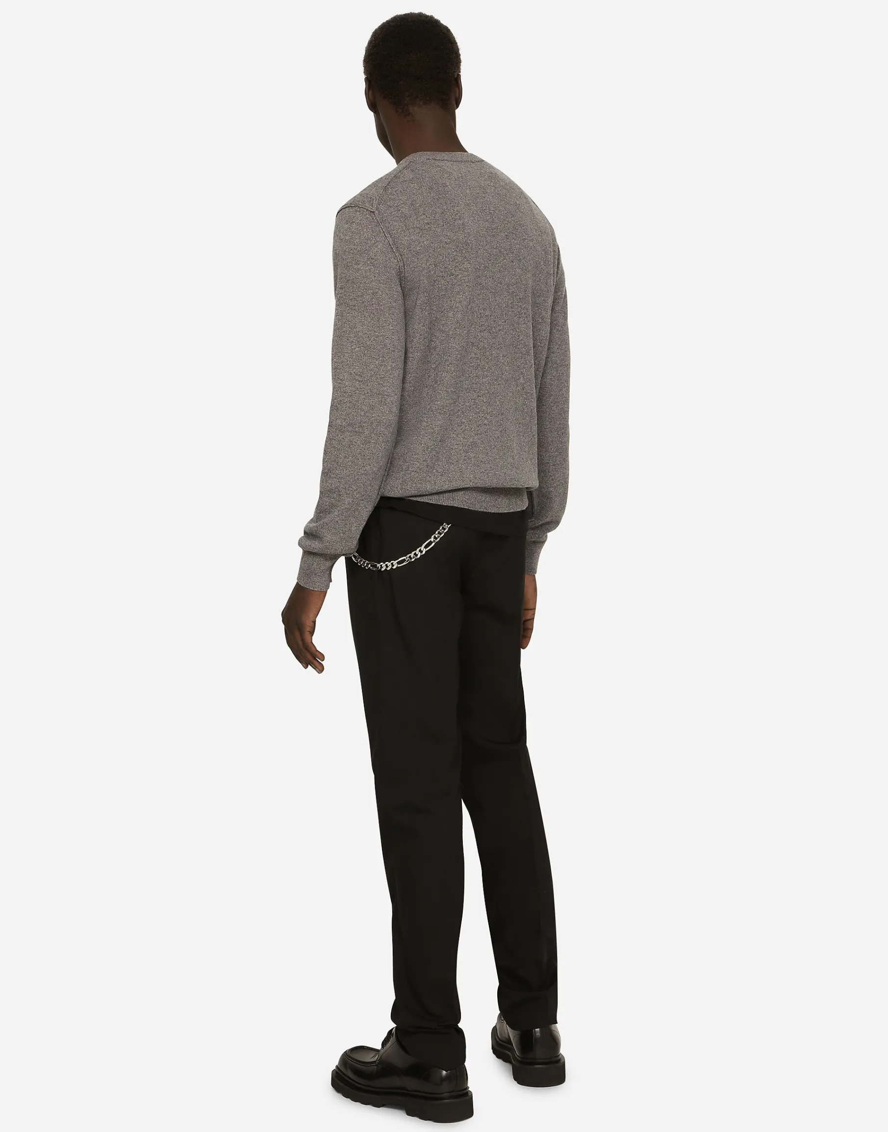 Cashmere round-neck sweater