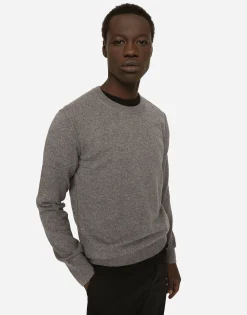Cashmere round-neck sweater