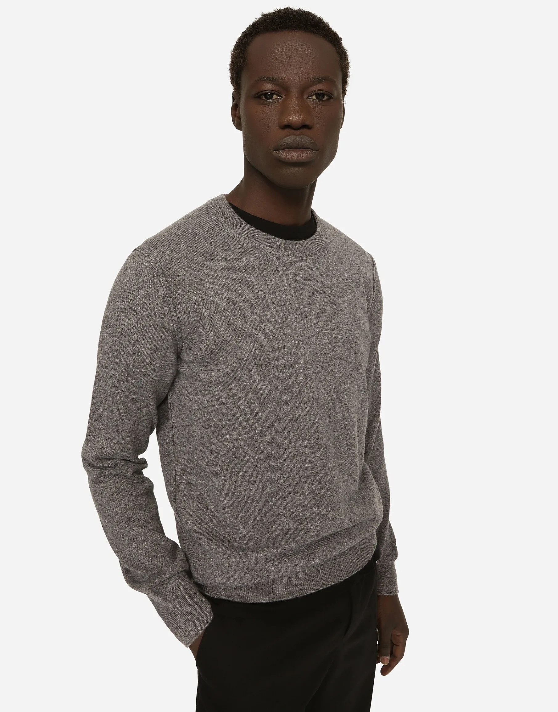 Cashmere round-neck sweater