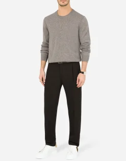 Cashmere round-neck sweater