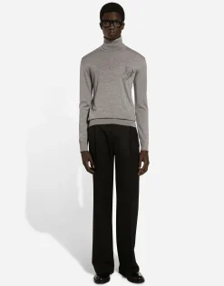 Cashmere turtle-neck sweater