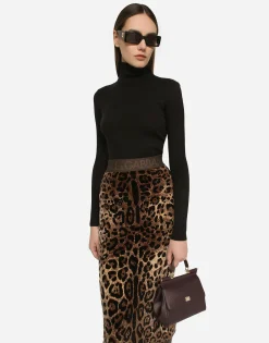 Cashmere turtle-neck sweater