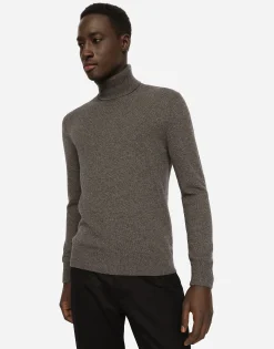 Cashmere turtle-neck sweater
