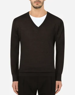 Cashmere v-neck sweater