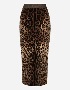 Chenille calf-length skirt with jacquard leopard design