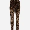 Chenille leggings with jacquard leopard design