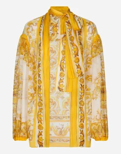 Chiffon pussy-bow shirt with majolica print