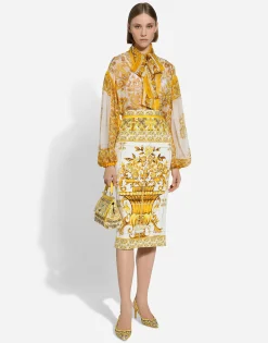 Chiffon pussy-bow shirt with majolica print