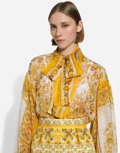 Chiffon pussy-bow shirt with majolica print