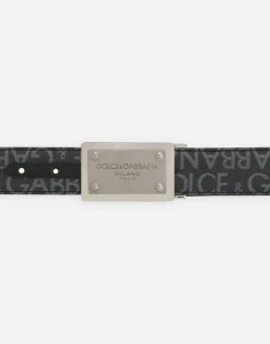 Coated jacquard belt with logo tag