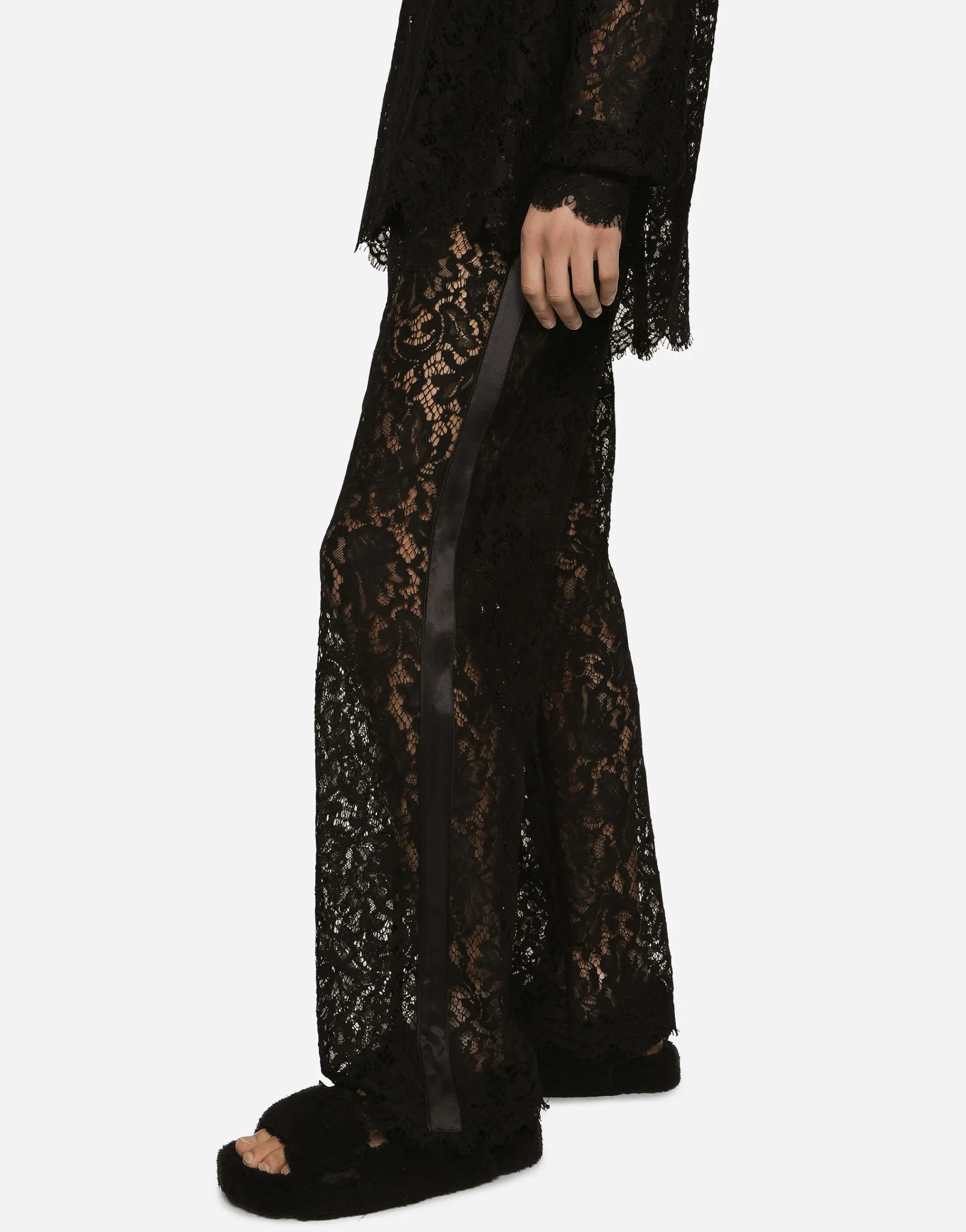Cordonetto lace jogging pants