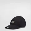 Cotton baseball cap with branded tag