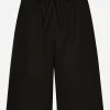 Cotton jogging shorts with logo tag