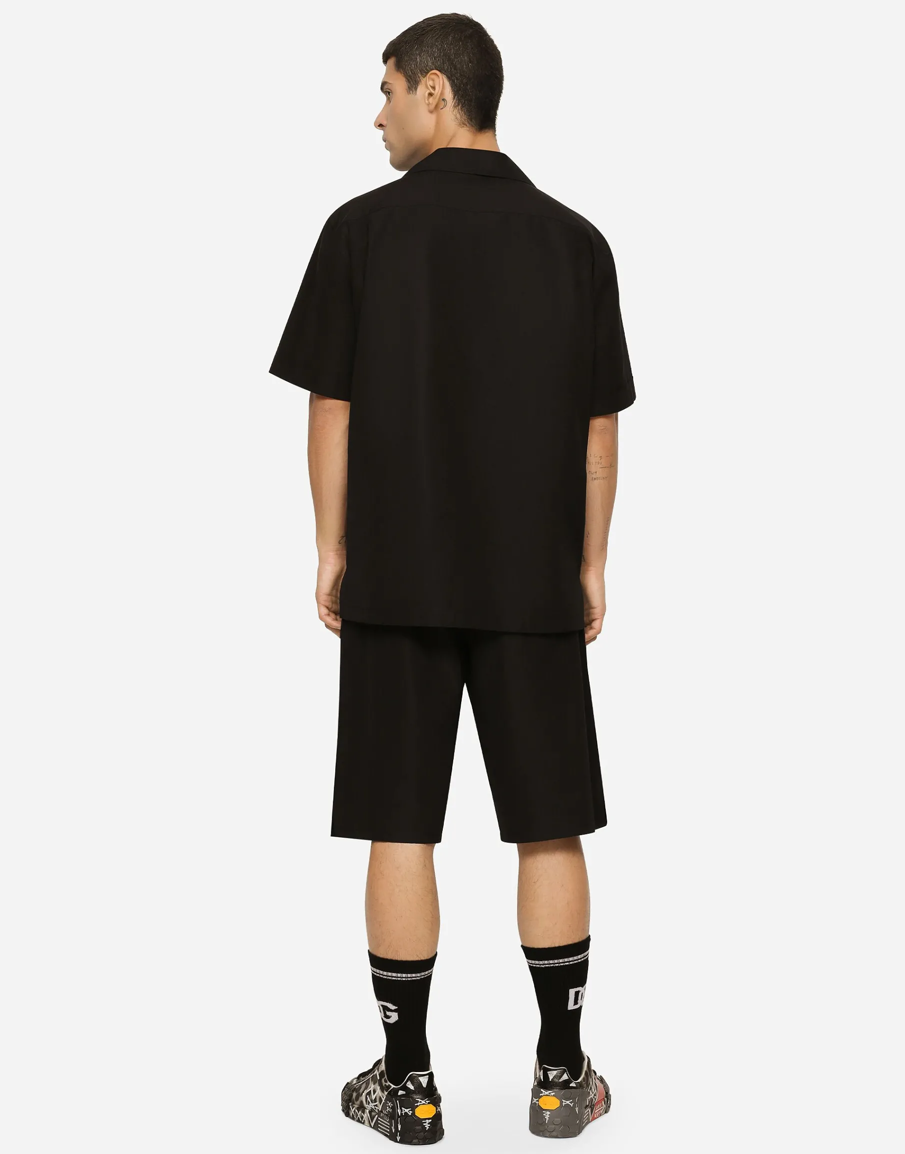 Cotton jogging shorts with logo tag