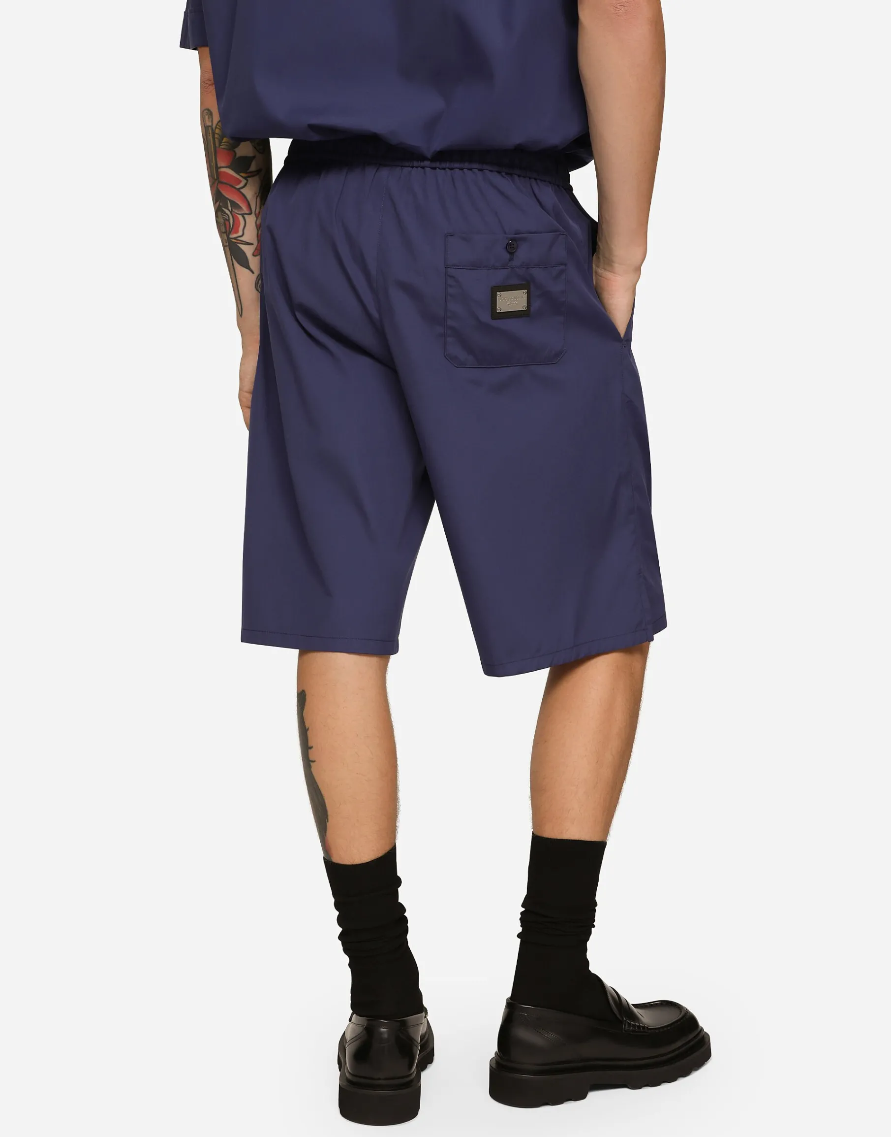 Cotton jogging shorts with logo tag