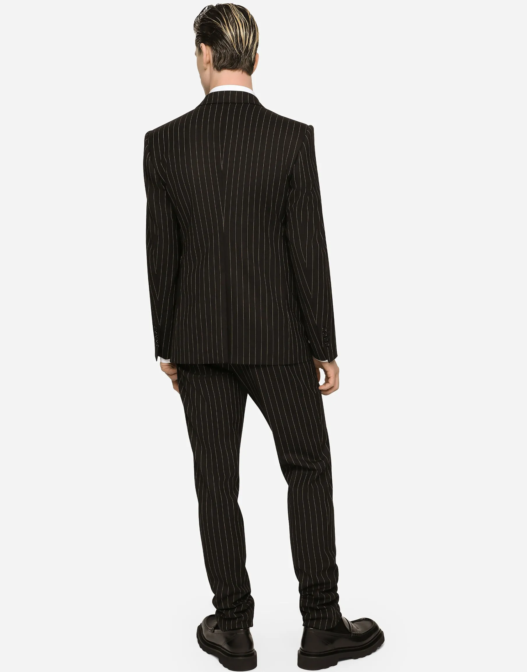 Cotton Martini-fit shirt with branded tag