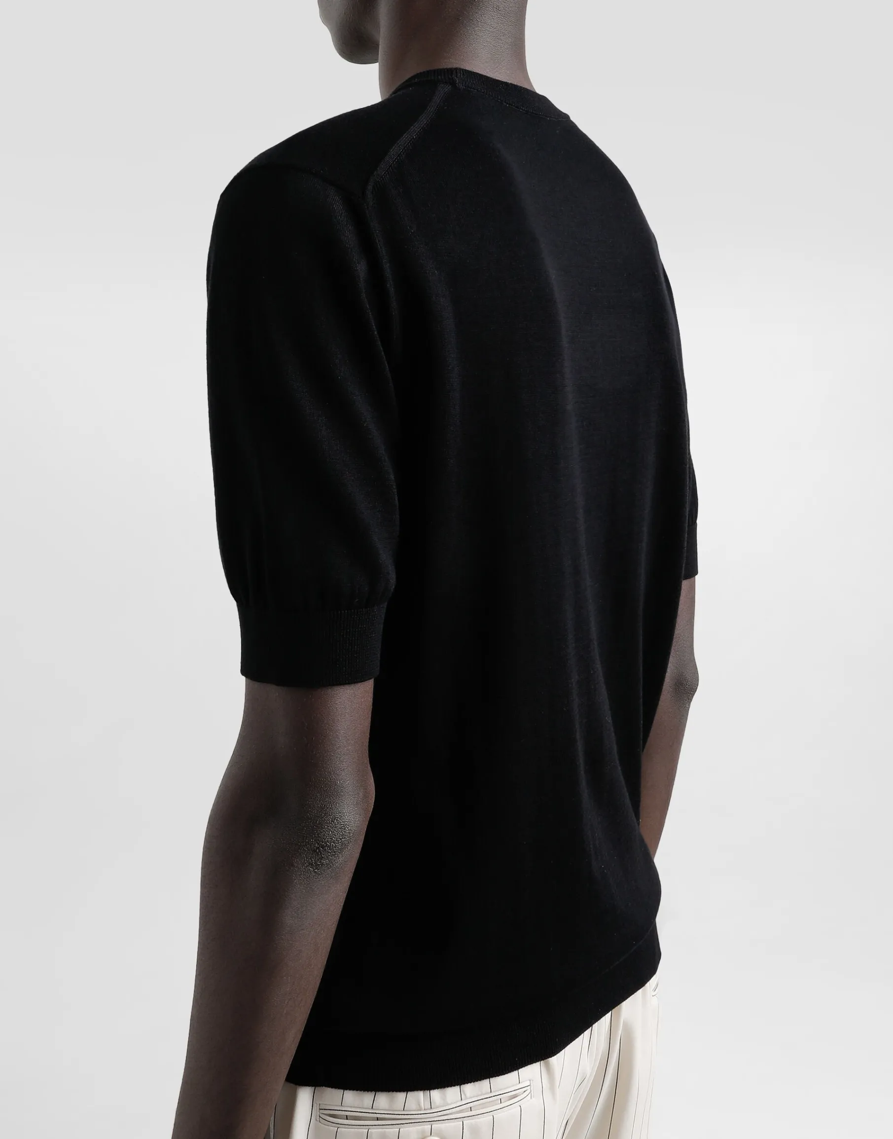 Cotton round-neck sweater with tag