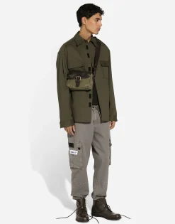 Cotton shirt with pockets