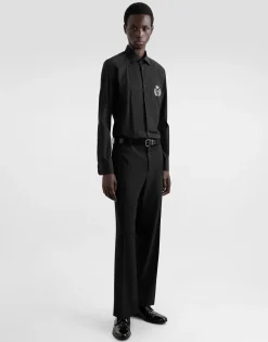 Cotton tuxedo shirt with heraldic patch