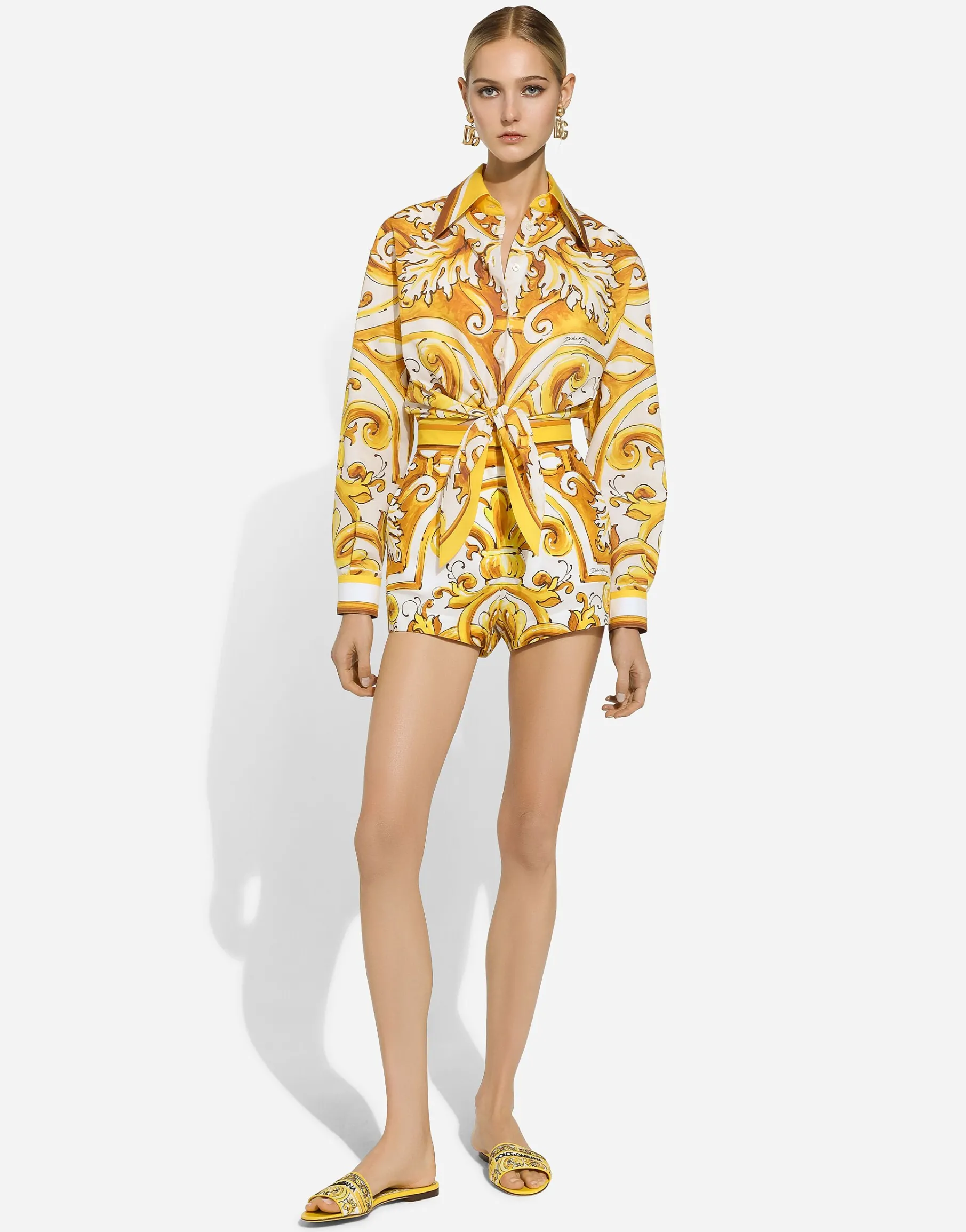 Cropped cotton poplin shirt with majolica print