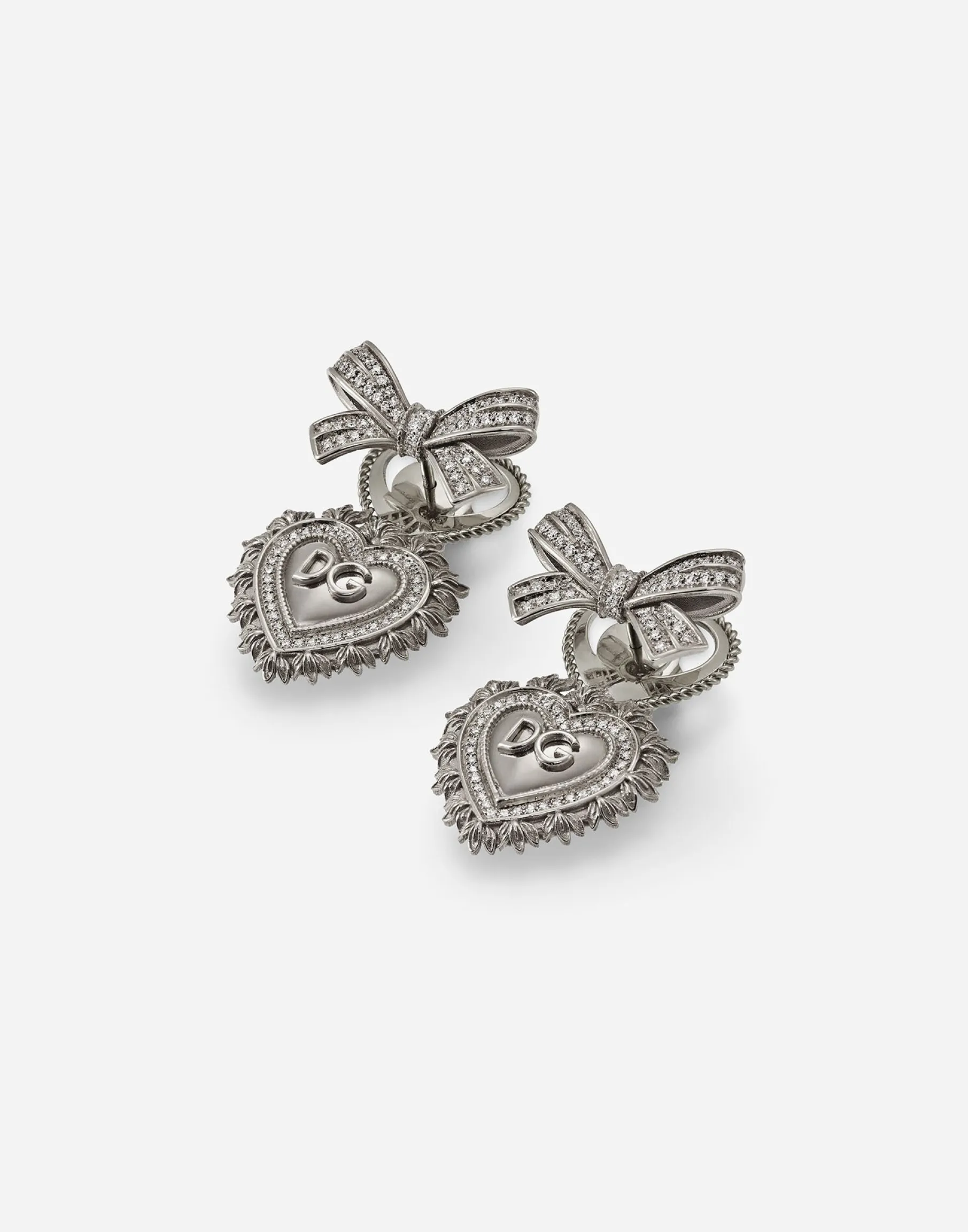 Devotion earrings in white gold with diamonds