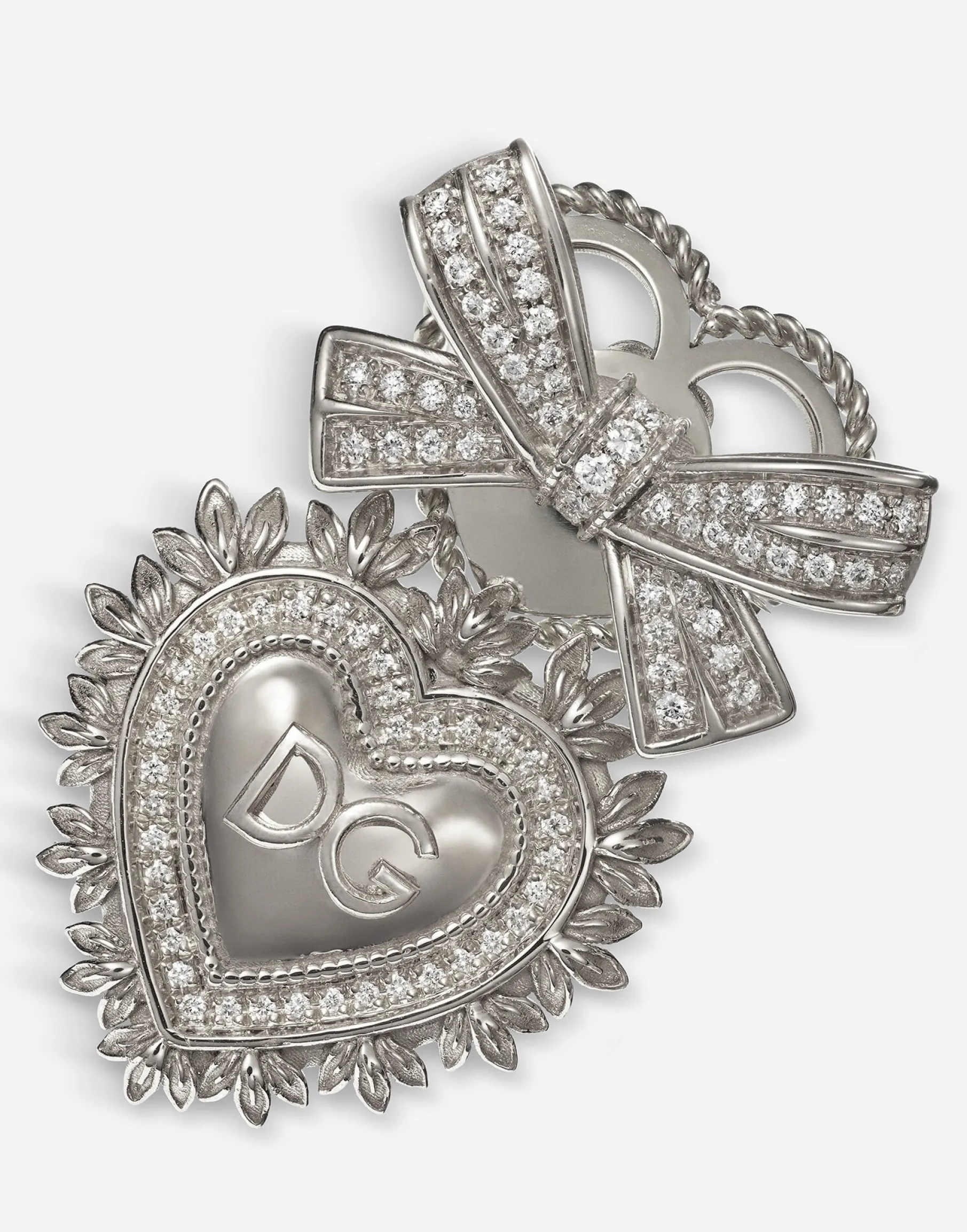 Devotion earrings in white gold with diamonds
