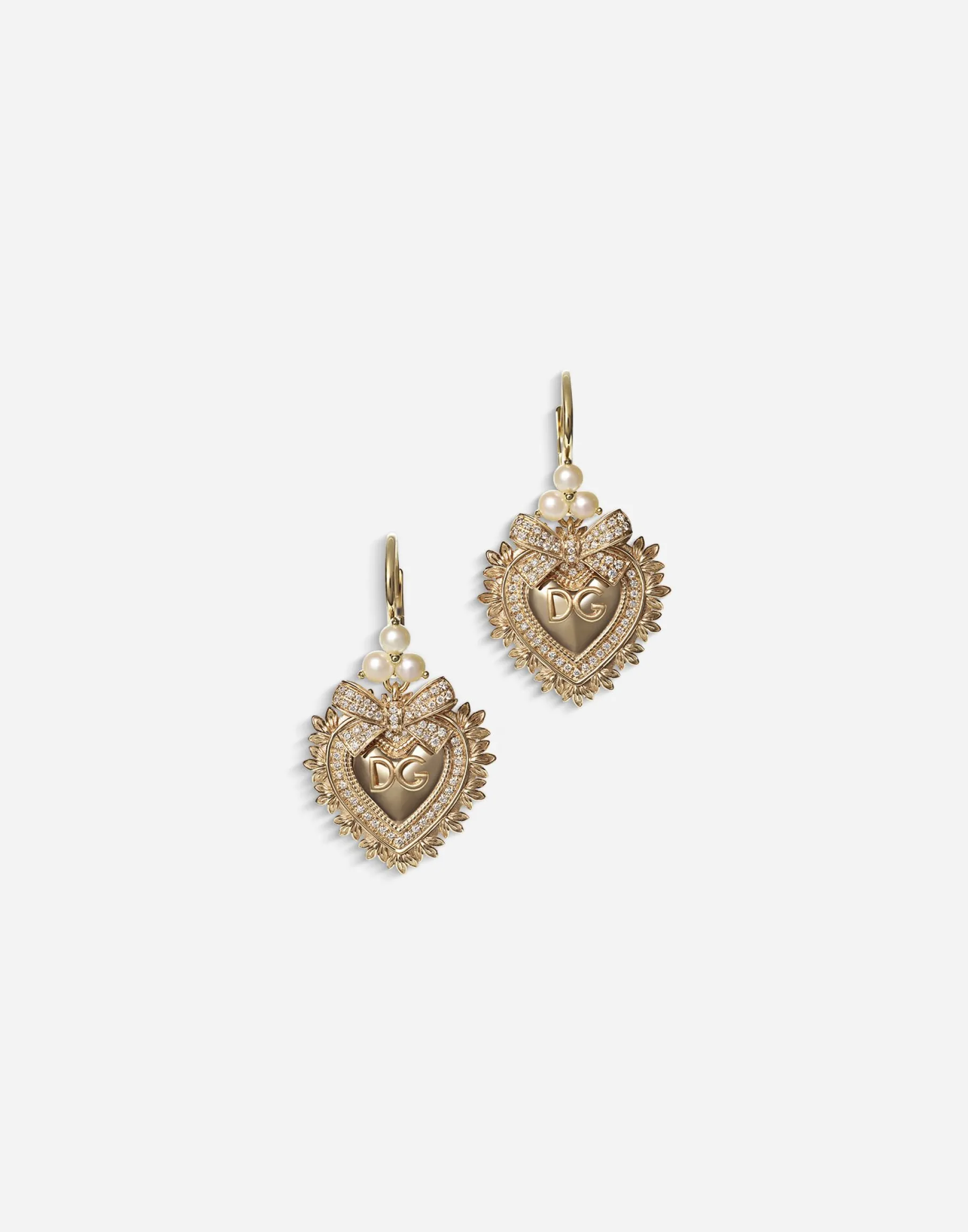 Devotion earrings in yellow gold with diamonds and pearls