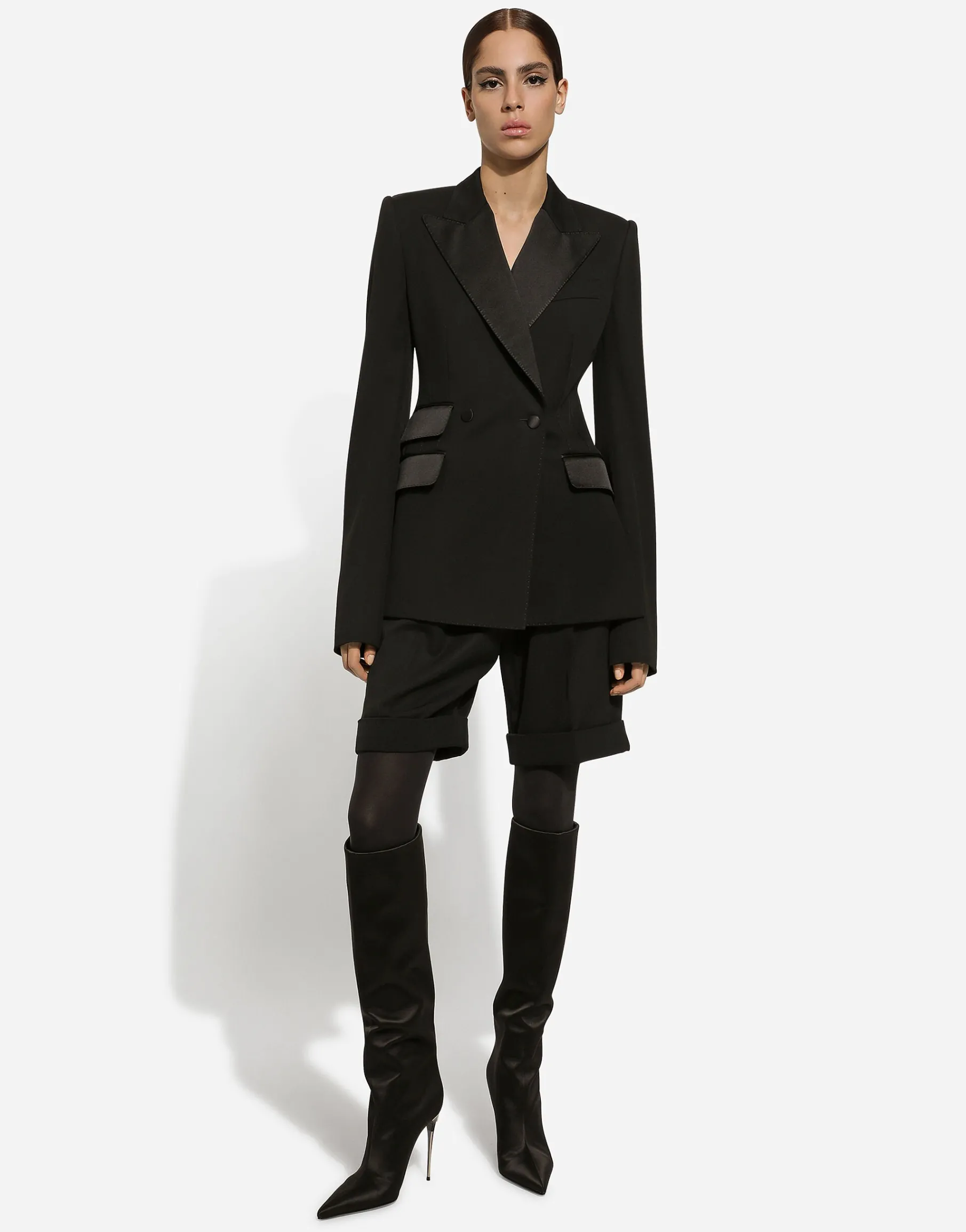 Double-breasted woolen jacket with side vents