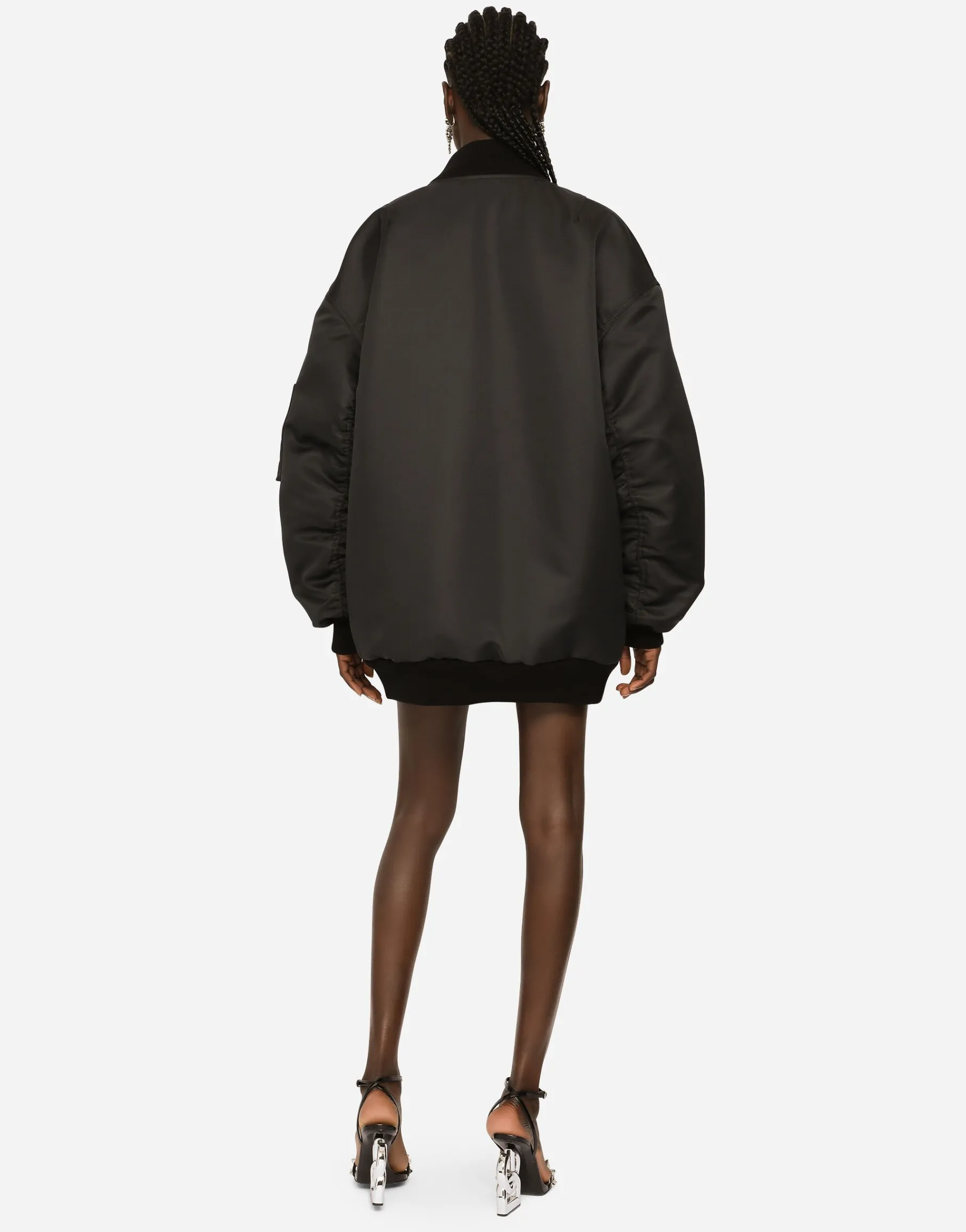 Duchesse jacket with branded plate