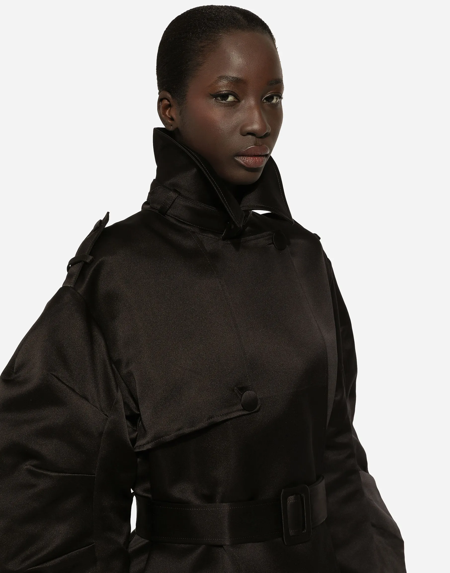 Duchesse trench coat with gathered sleeves