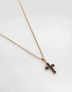 Fine chain necklace with cross
