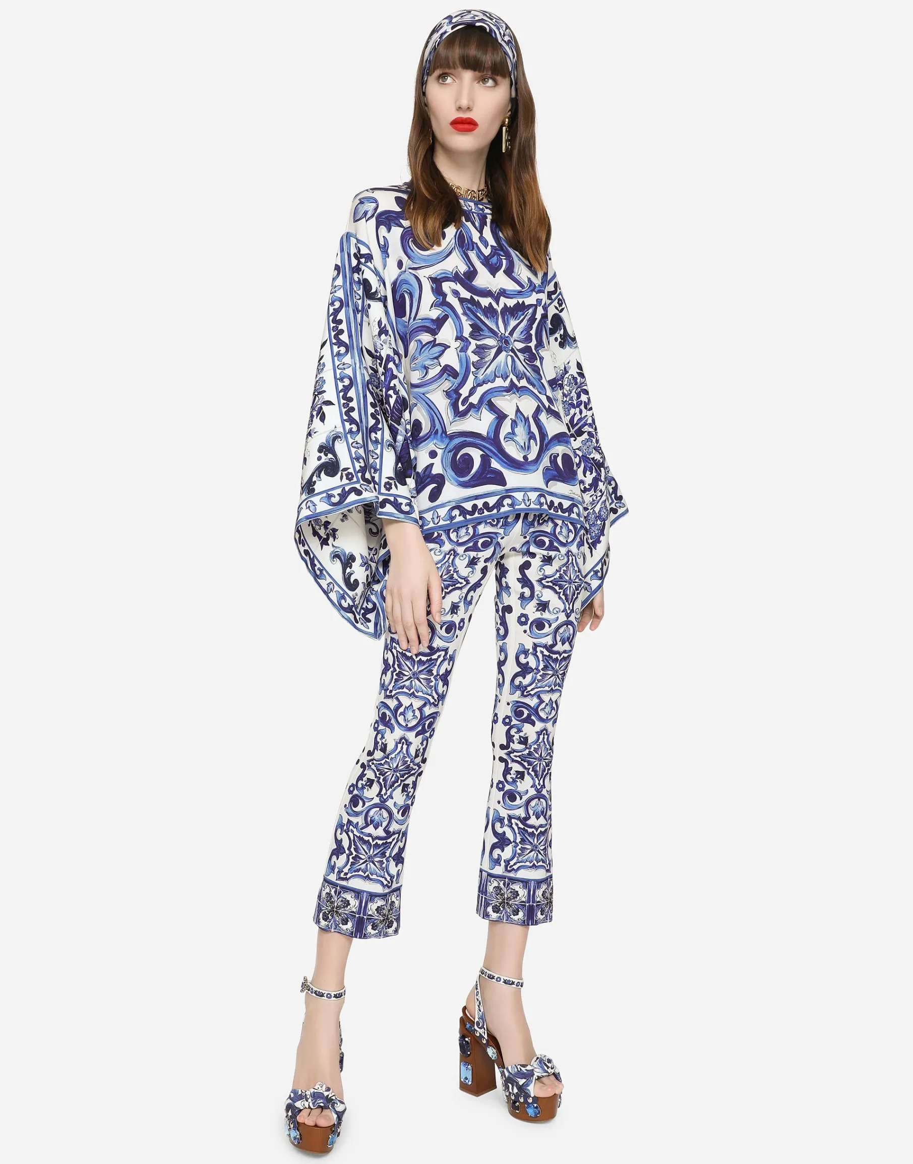 Flared trumpet-leg charmeuse pants with majolica print