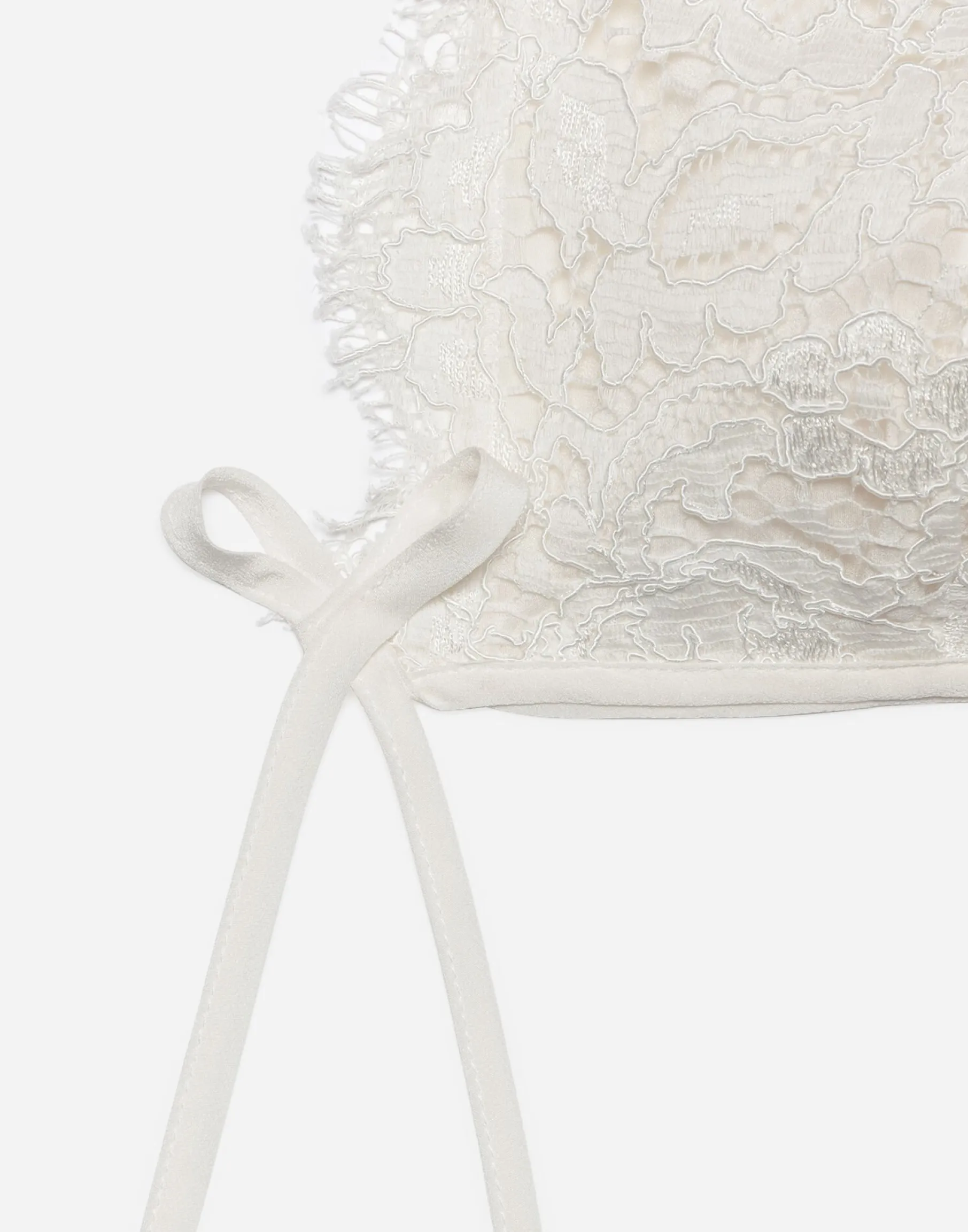 Galloon lace bonnet