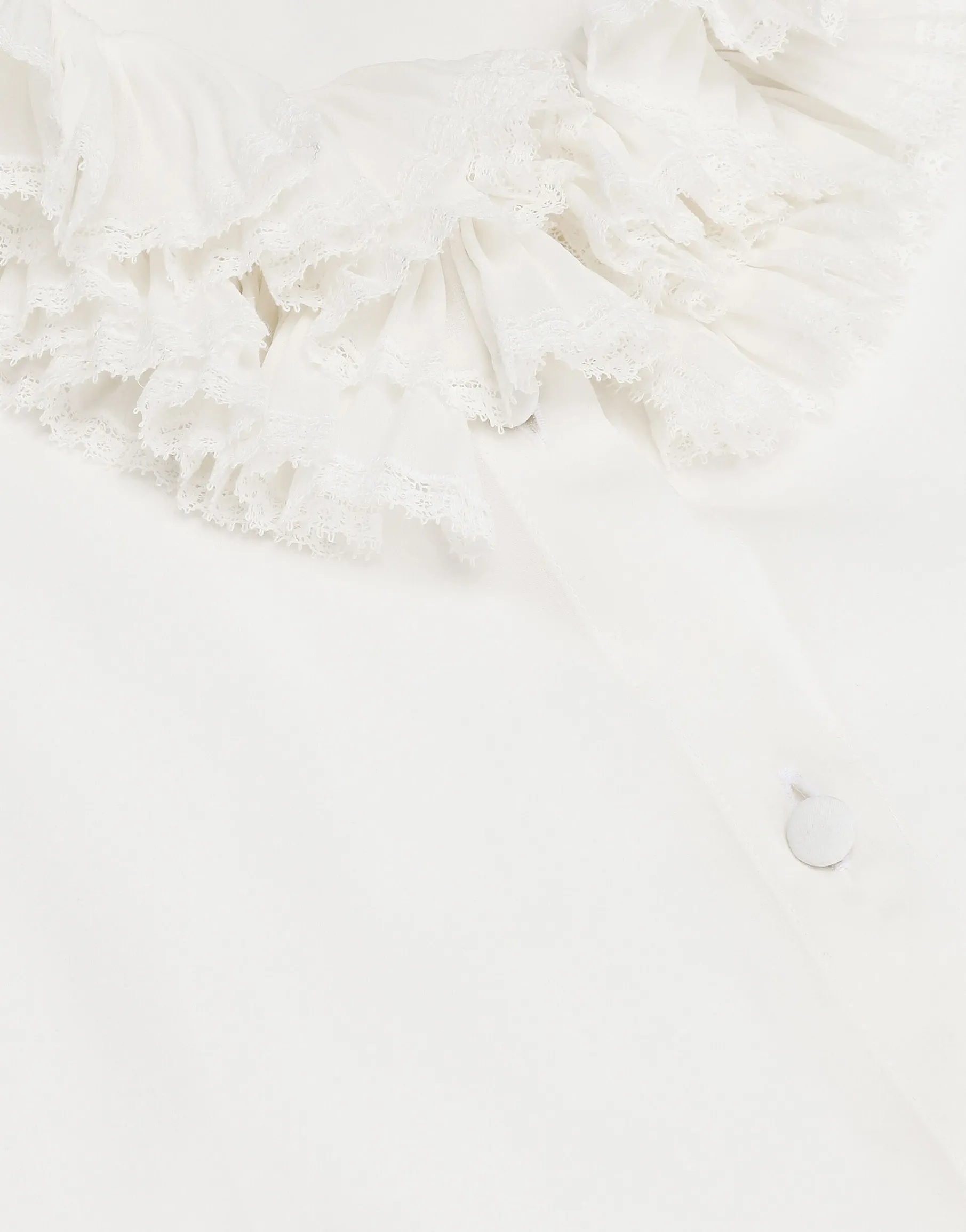 Georgette shirt with pleated cuffs and collar details