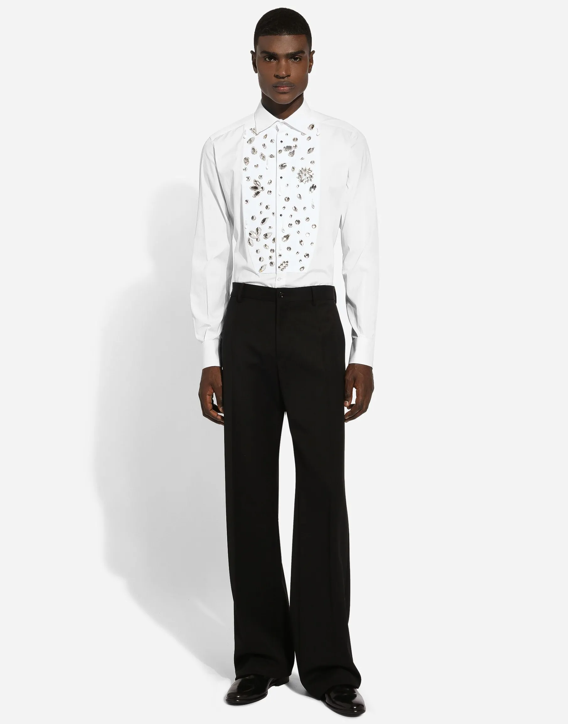 Gold-fit tuxedo shirt with rhinestone embroidery
