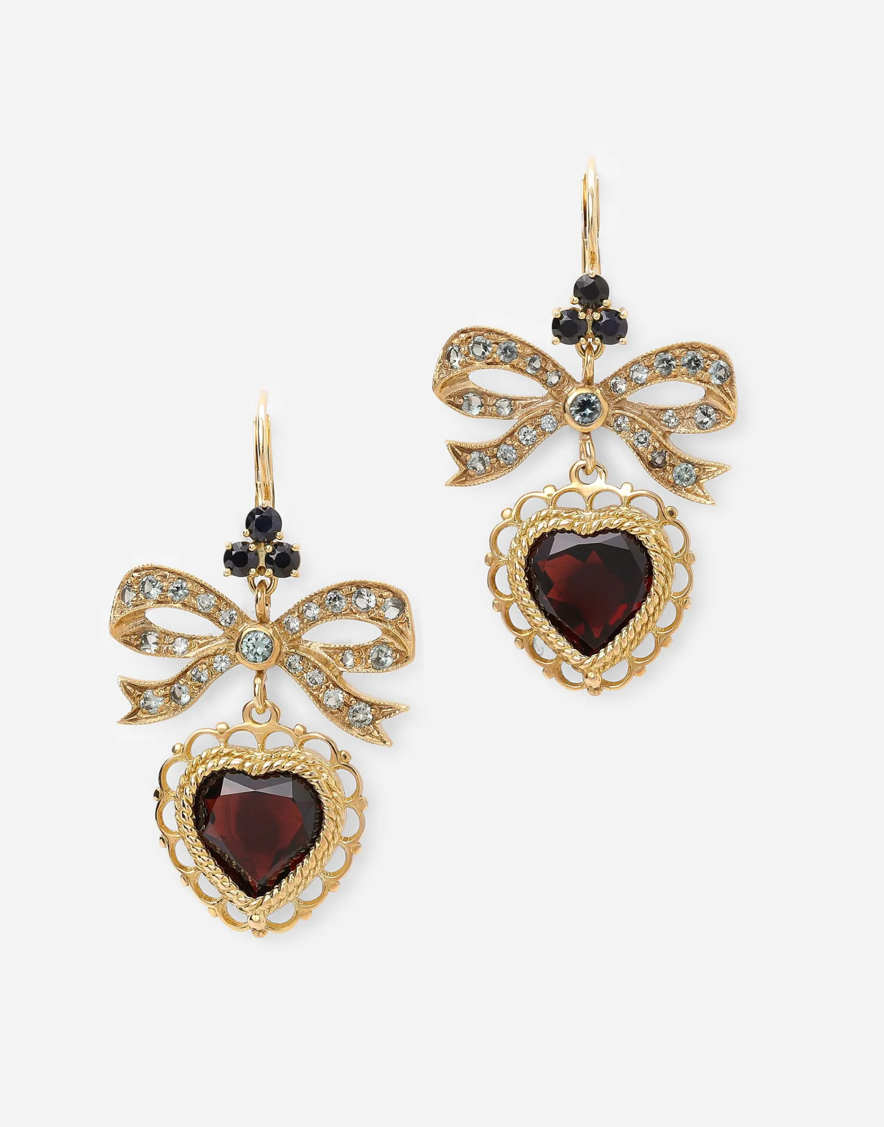 Heart leverback earrings in yellow 18kt gold with rhodolite garnet heart